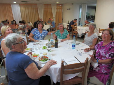 Gemütliches Beisammensein beim Essen