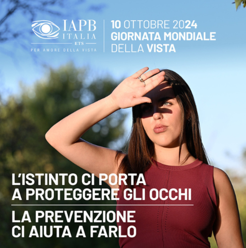 Grafik der IAPB Italia: L'istinto ci porta a proteggere gli occhi. La prevenzione ci aiuta a farlo. 